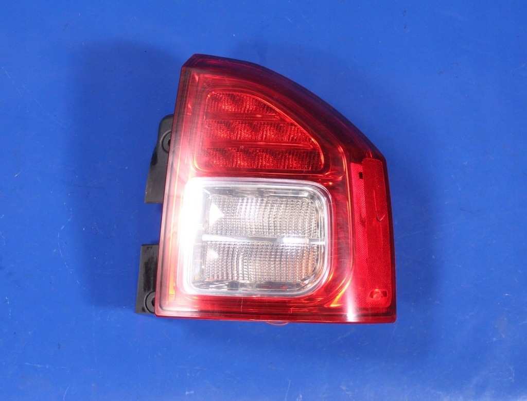 фото №1, Лампа задня правий права jeep compass i 13r lift