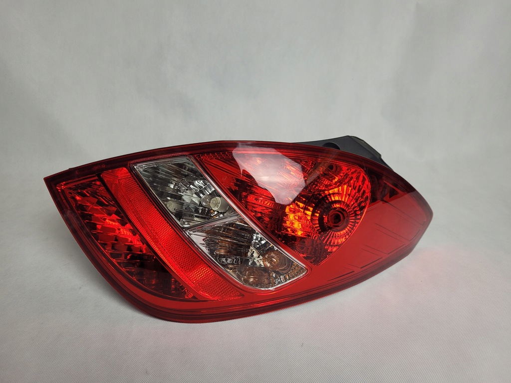 фото №1, Hyundai i20 i лампа задняя задняя rh