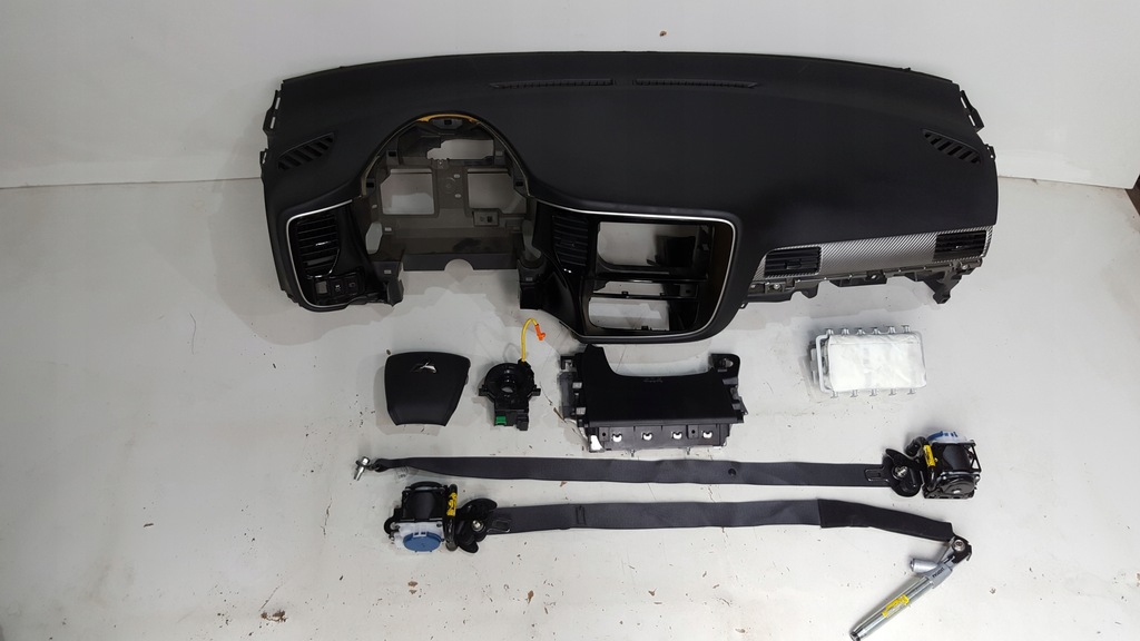 фото №1, Mitsubishi outlander mpv панель приладів консоль подушка безпеки ремені