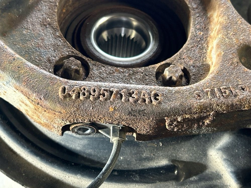 фото №14, Dodge challenger 2017 перед сторона левая ступица колеса передний