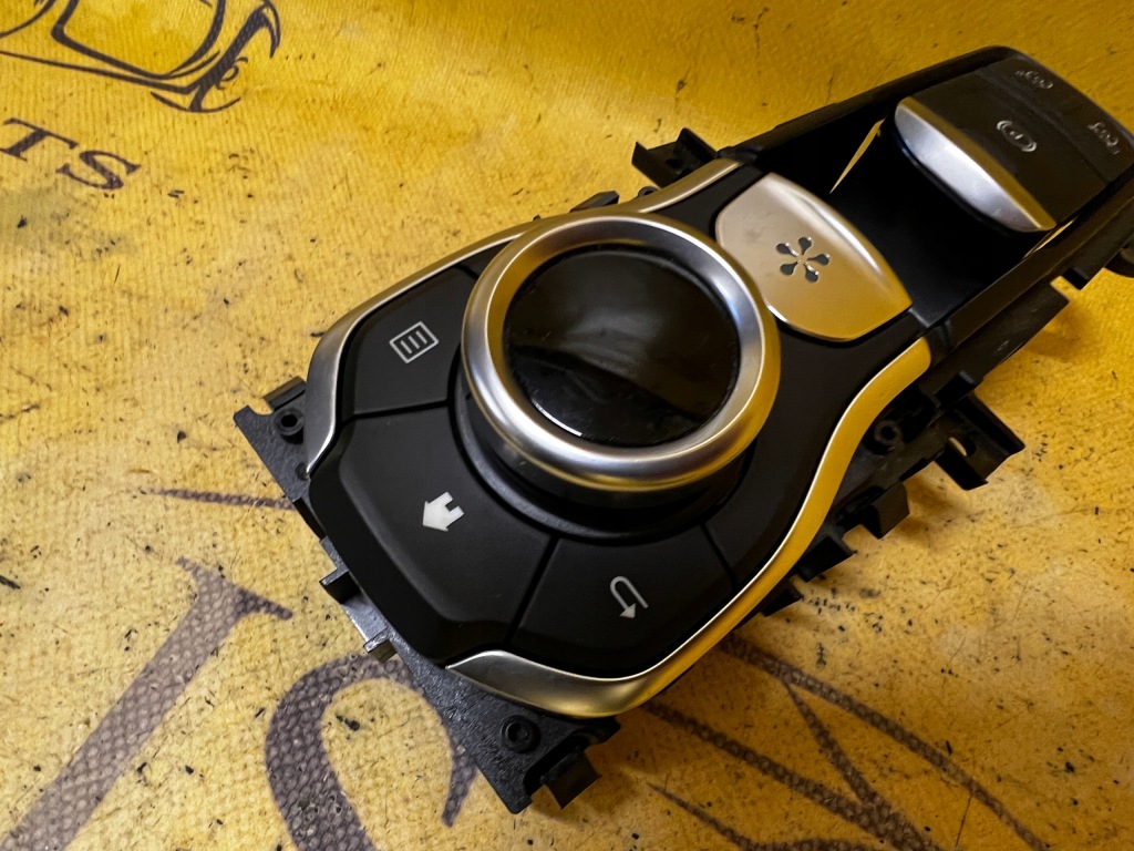 фото №4, Панель управление навигация кнопка тормоза ручного renault talisman