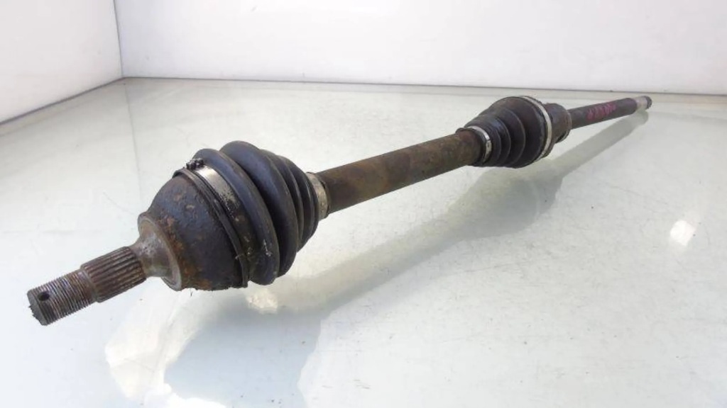 фото №1, Peugeot 5008 2012 приводной вал