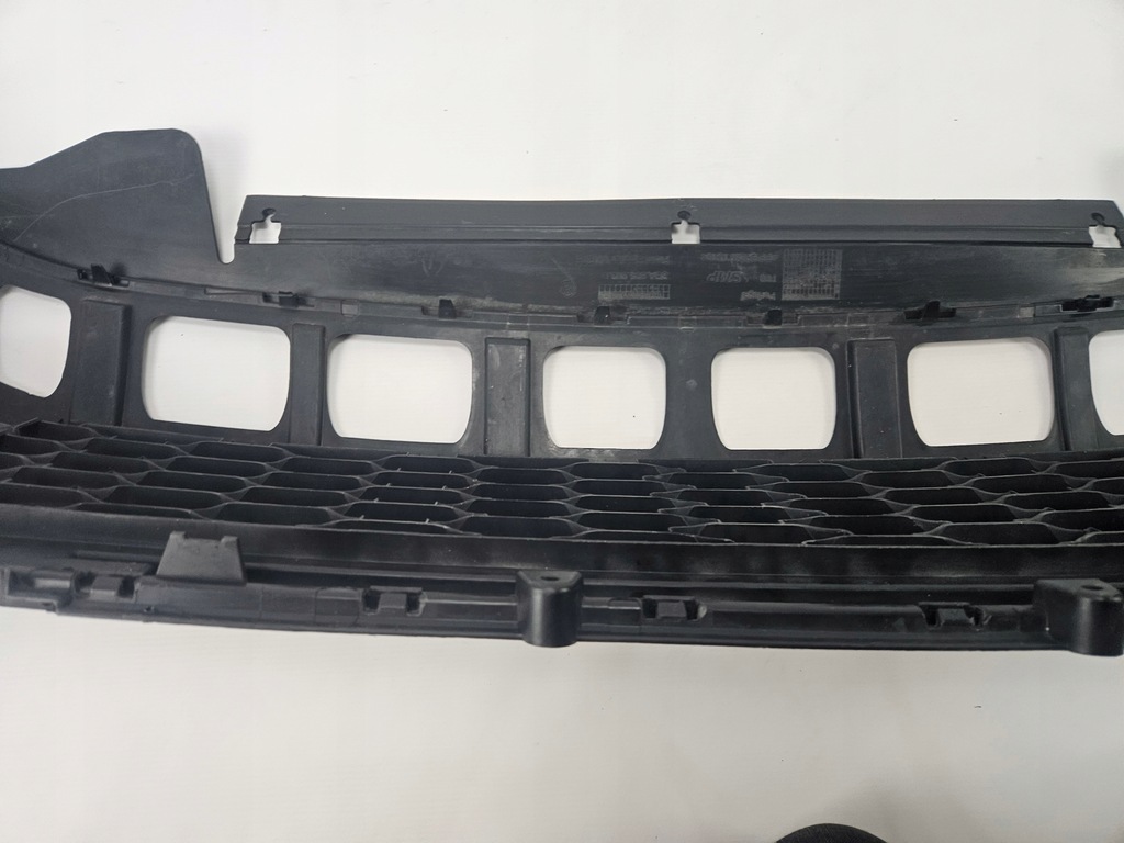 фото №12, Vw t-roc 17 - 21 решітка середня спойлер накладка бампера перед 2ga805903d