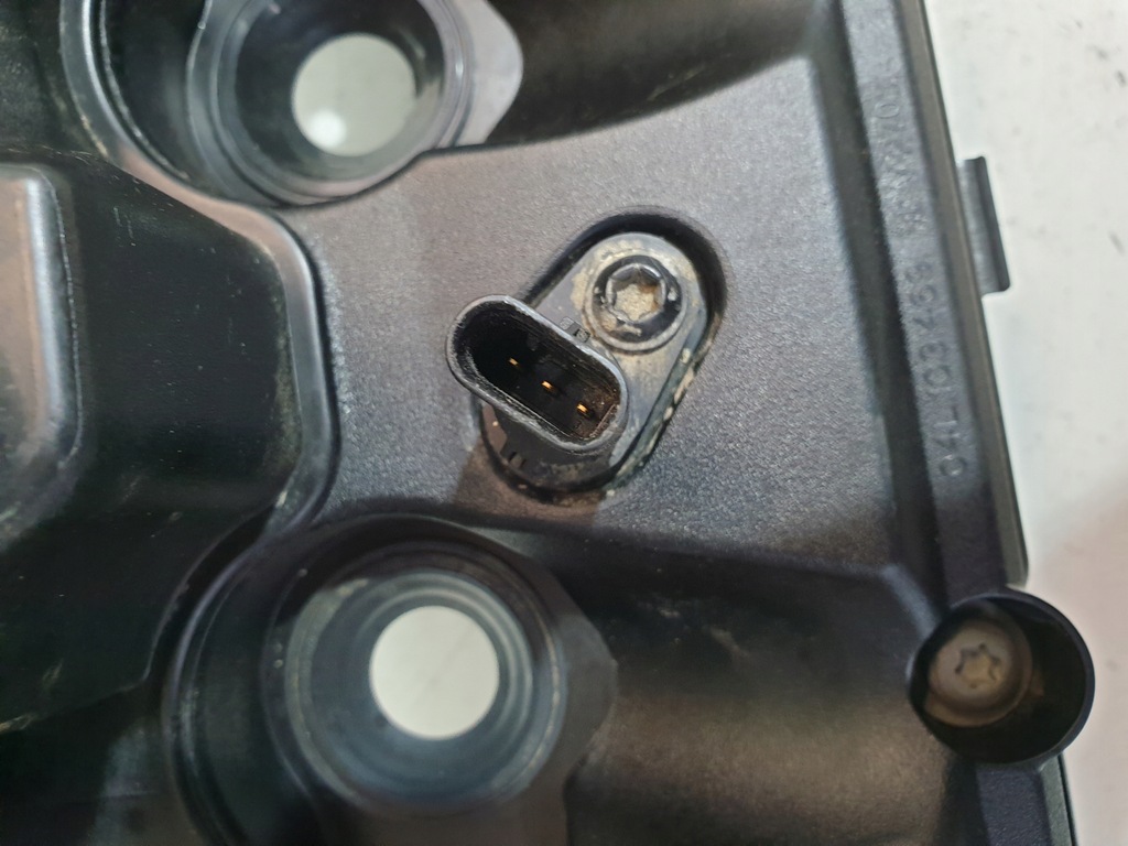 фото №7, Кришка клапанів 04l103469 vw transporter 6 2.0tdi