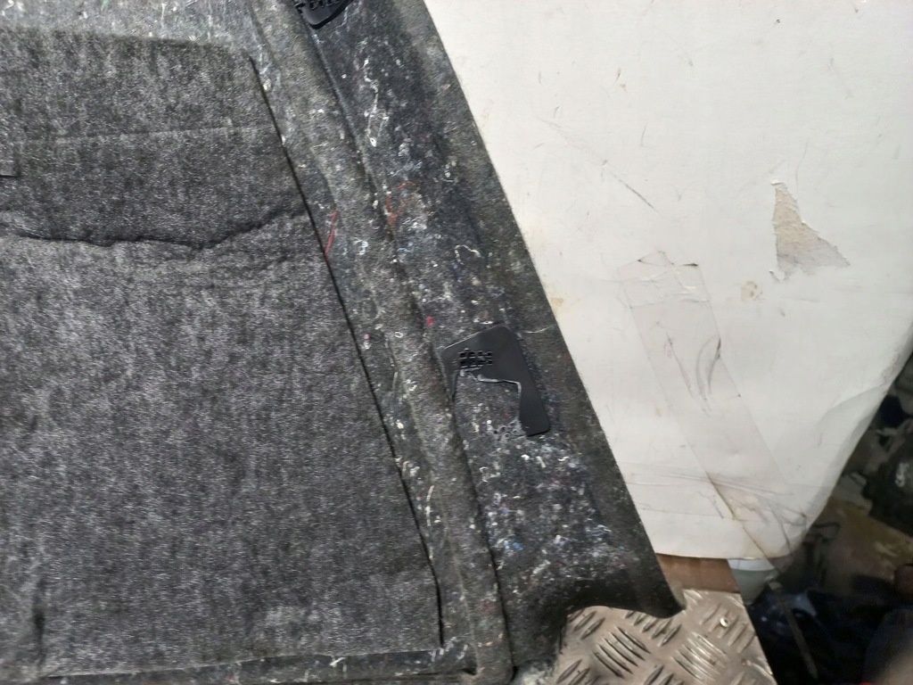 фото №7, Audi q5 sq5 2009 задняя сторона левая обшивка / обивка / багажника