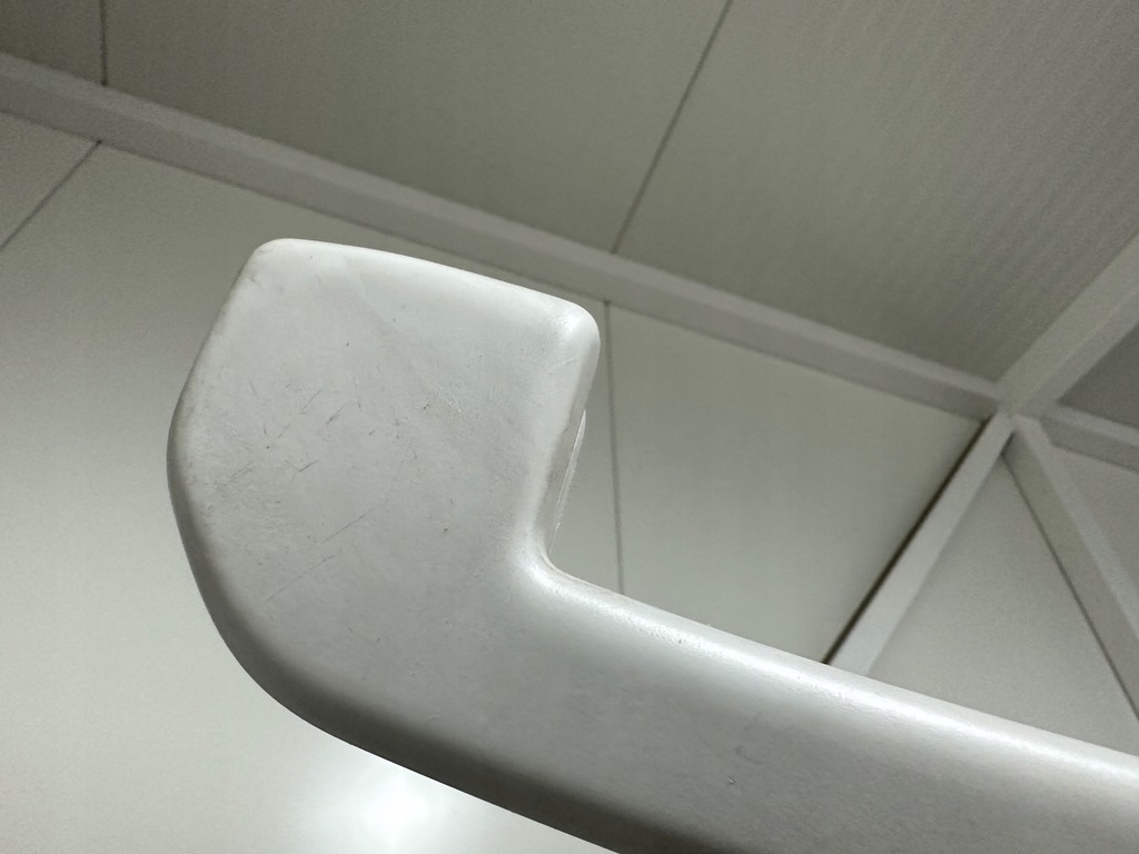 фото №4, Opel astra l ручки потолочный описание!!!!