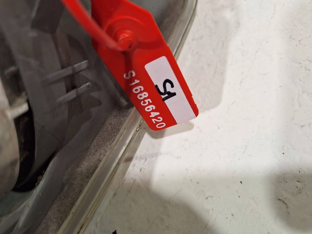 фото №7, Противотуманная фара перед левый 271563-00 citroen c5 iii 07-