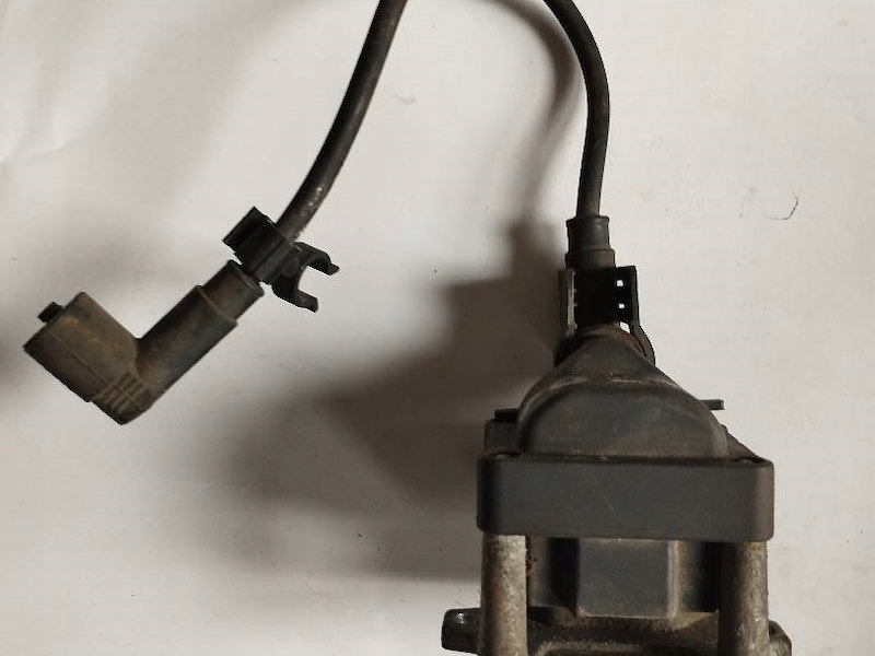 фото №1, Катушка зажигания 0440402001 volkswagen