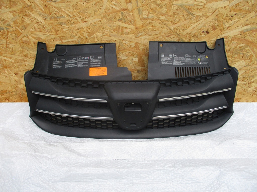 фото №1, Решётка радиатора решётка радиатора бампера dacia sandero ii logan ii 623107634r