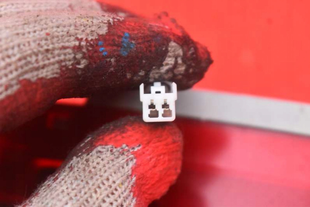 фото №7, Свет стоп-сигнал стоп bbm551580 mazda 3 2 ii bl sedan 09-13