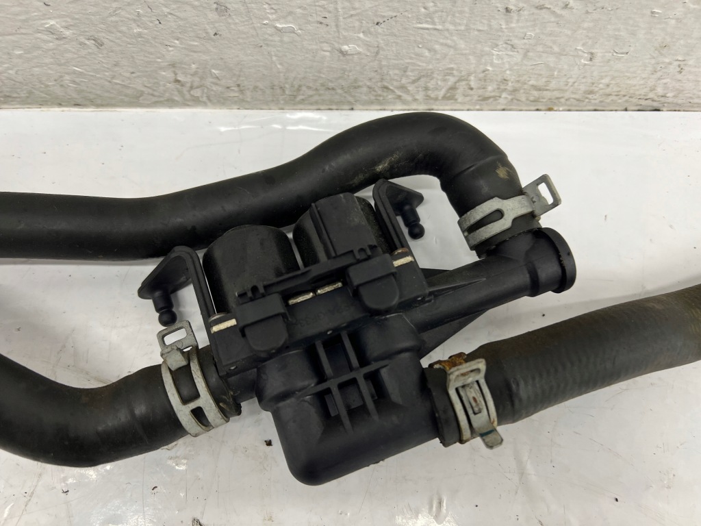 Клапан электроклапан отопления отопителя оригинальный номер bmw f10 f11 9119164 Киев