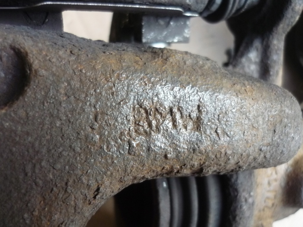 фото №14, Супорти + скоба перед bmw 1 e87 e81 284mm 54/22 перевірений справні