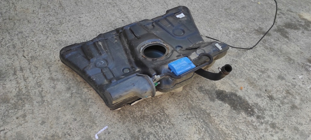 Бак топливной  bak 131016685 opel vecta c 2.0t 02-08 Недорого