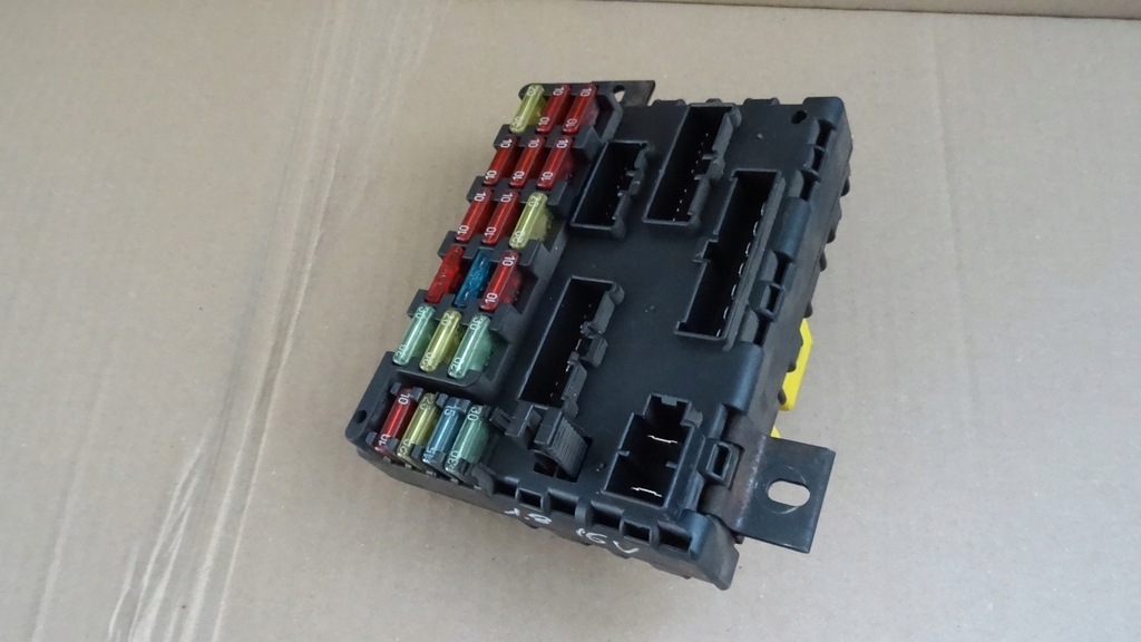 фото №1, Alfa romeo 156 коробка предохранителей 46447809