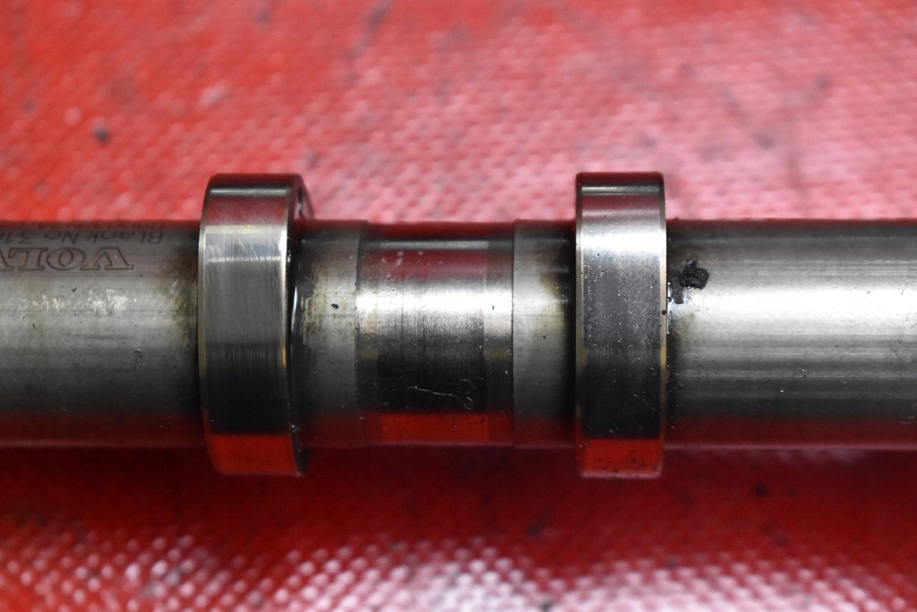 фото №10, Головка двигуна 31401431 volvo v40 2 ii 2.0 d4 190 km 12-16