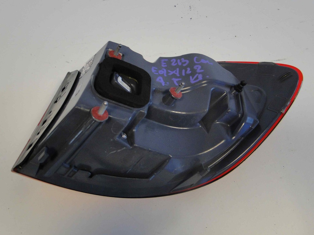 фото №12, Mercedes e s213 213 kombi лампа задняя левая w213