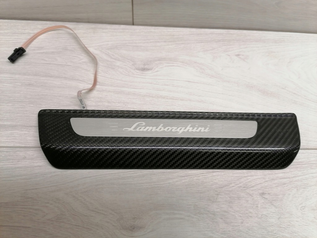 фото №1, Молдинг порог карбон lamborghini urus