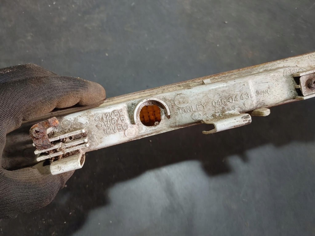 фото №5, Поворотник лівий stanley 046-0445 mitsubishi lancer c1 1984-88 rok