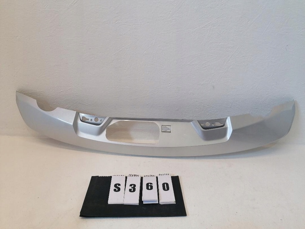 фото №1, Volvo xc40 накладка бампера 31407965