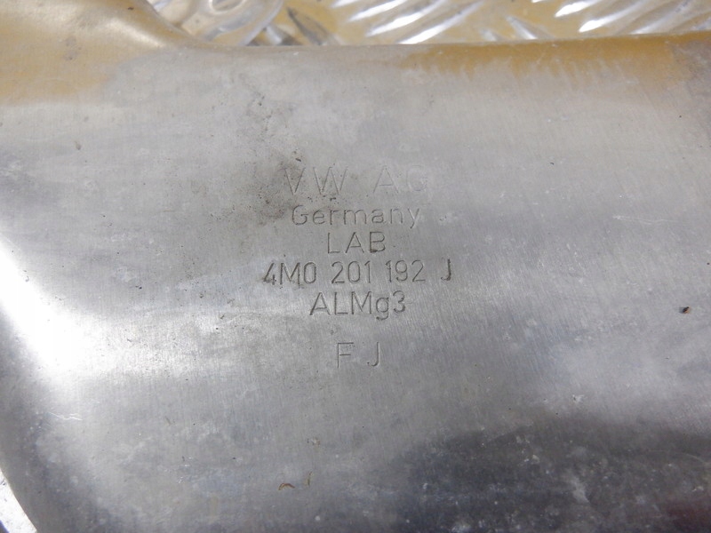 фото №4, Кронштейн трубок паливних audi q7 4m 4m0201192j