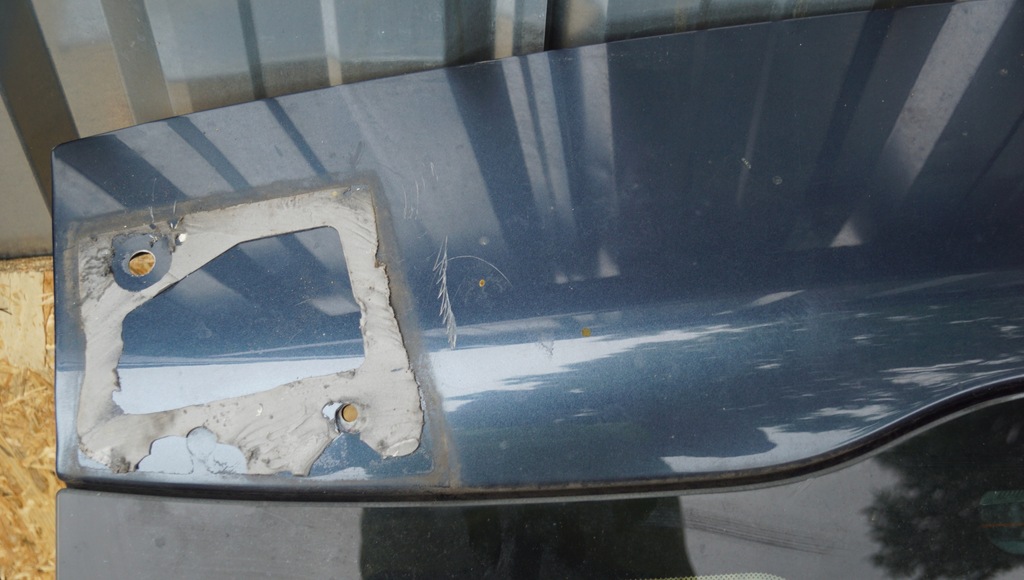 фото №7, Крышка багажника багажника задняя volvo v50