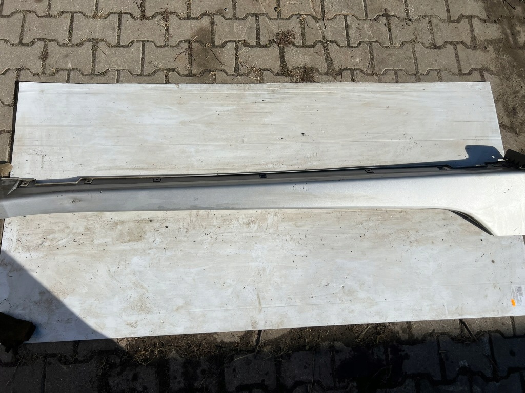 фото №1, Hyundai i40 правый порог молдинг порог правая 87752-3z000