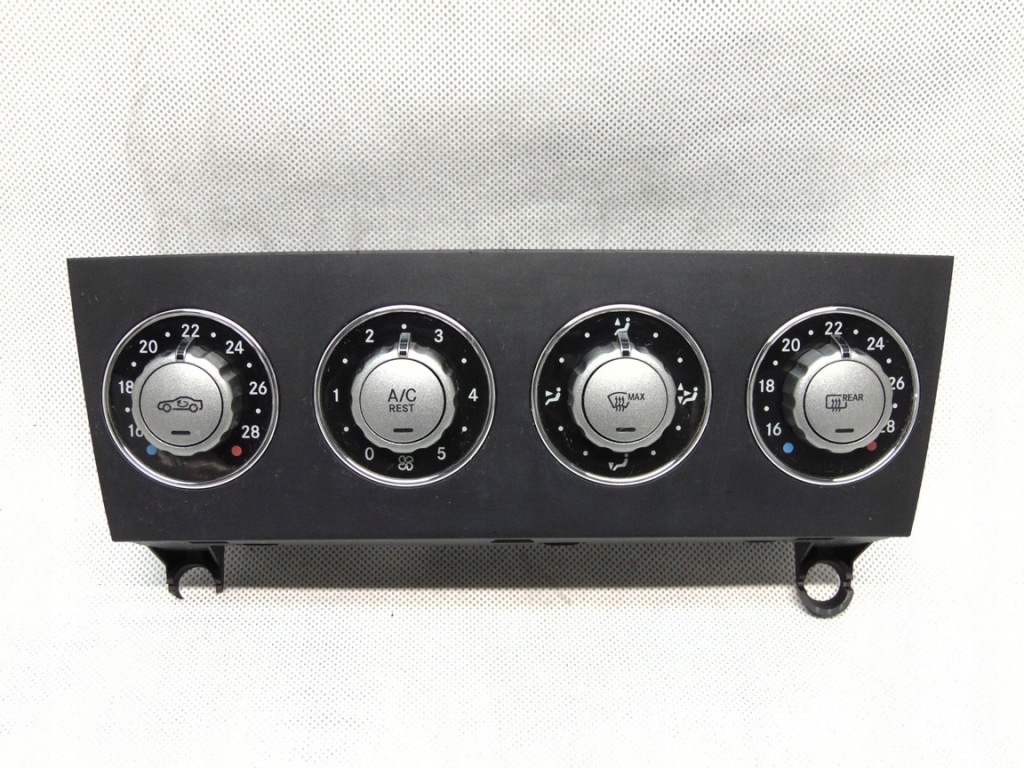 фото №1, Панель кондиционера обдув a1718301085 mercedes slk r171 08-11r lift