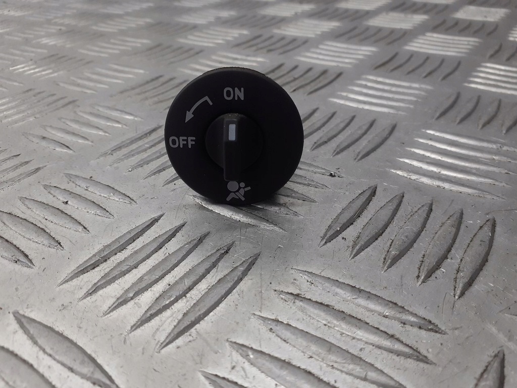 фото №1, Перемикач подушок dacia sandero 8200169589