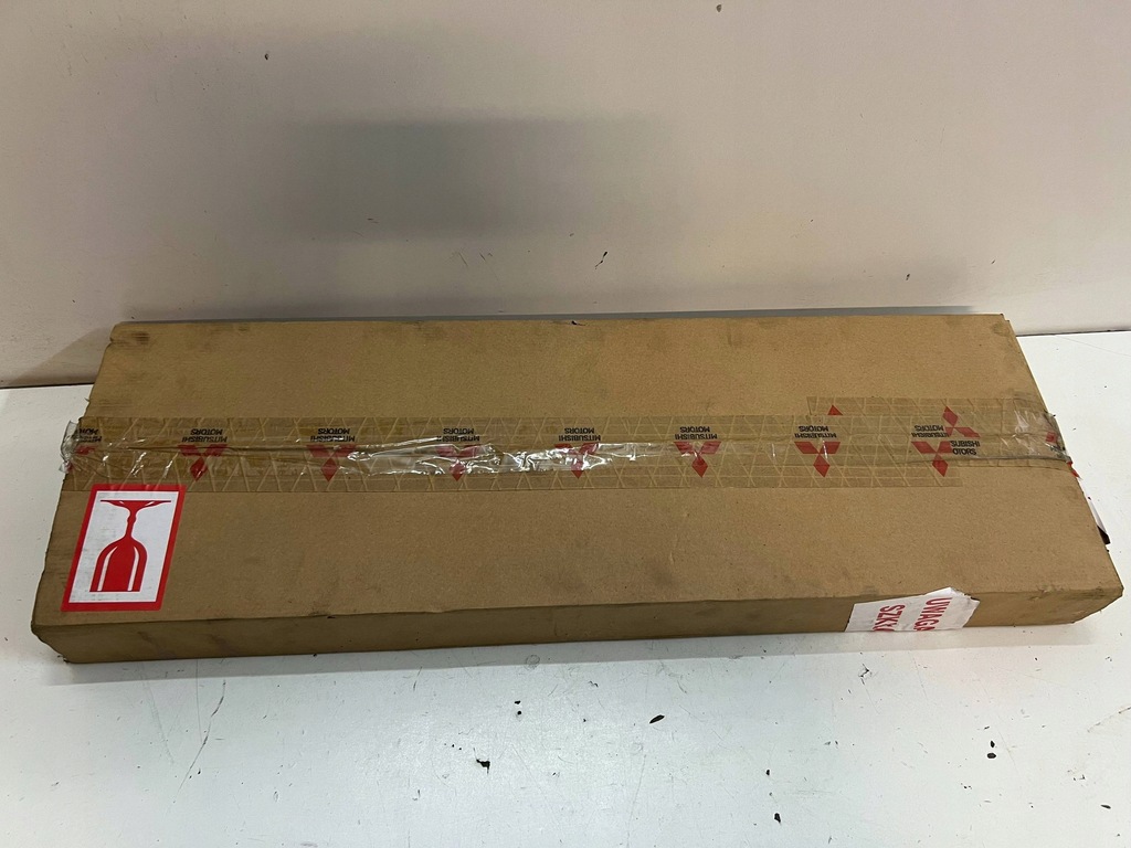 фото №9, Mitsubishi colt vi cz3 стекло кузовная перед треугольник nowa oem