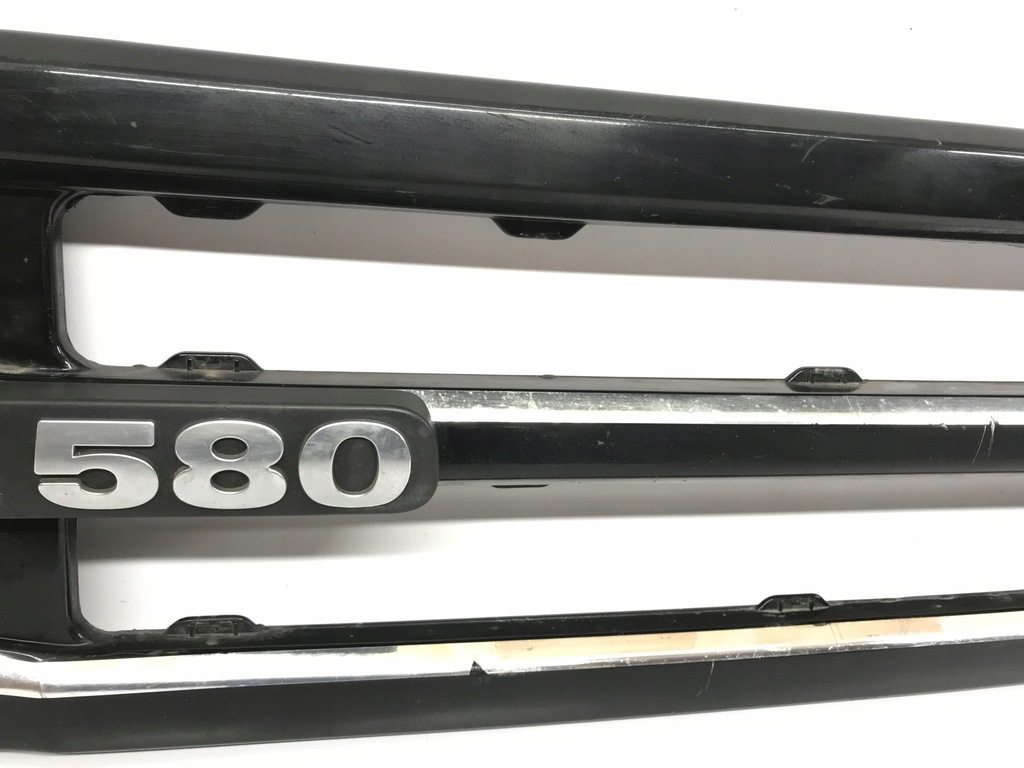 фото №3, Решётка радиатора нижняя лавка scania r 1536807