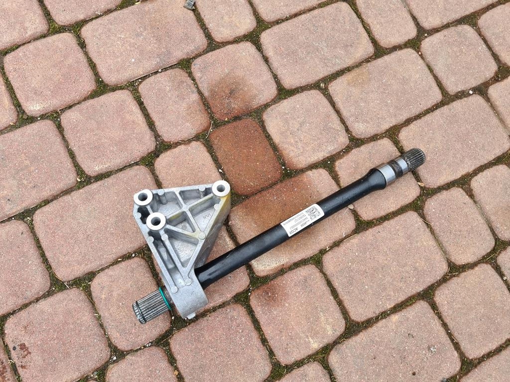 фото №1, Приводной вал опора 2.0d opel insignia b 84304686 acg9