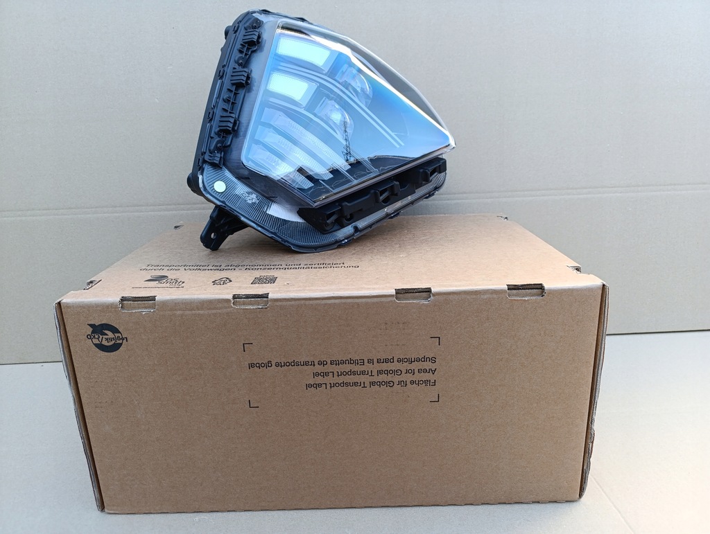 фото №1, Hyundai kona ii 23- лампа правая перед передняя фара full led idealny