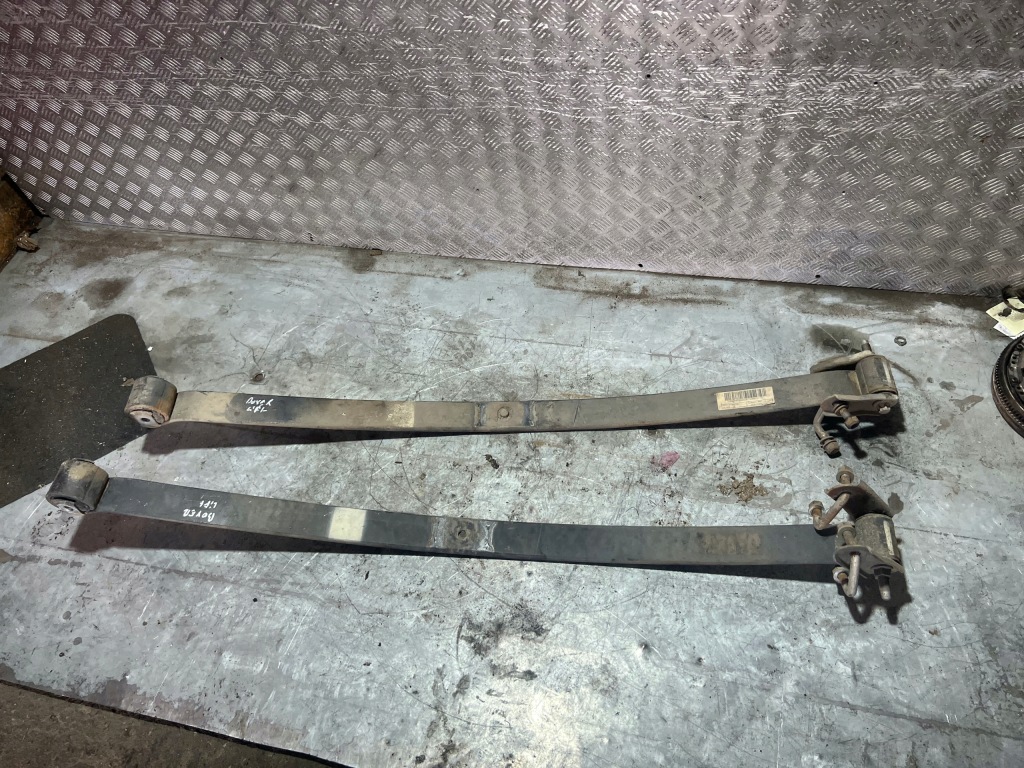 Купити Peugeot оригінальний номер 01365407080 щітка ресора