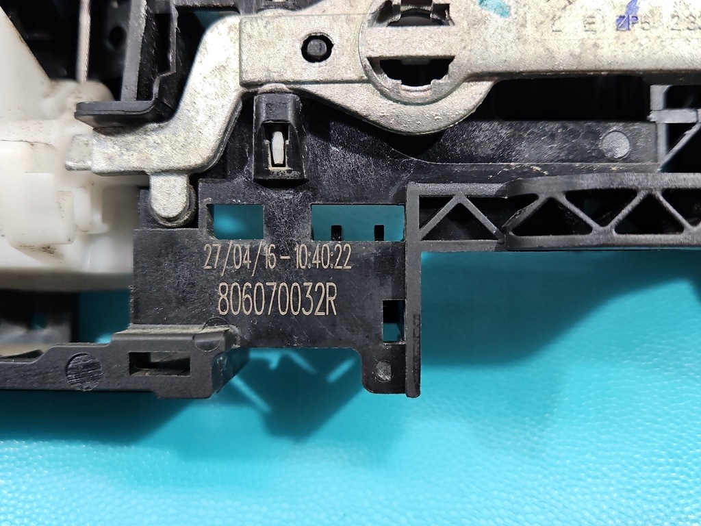 фото №4, Ручка задняя левая наружная renault fluence