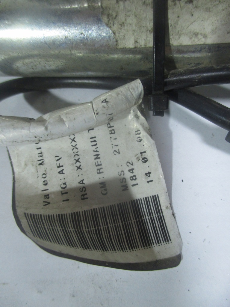 фото №4, Натягувач поперечина безпеки правий заднє сидіння trafic vivaro