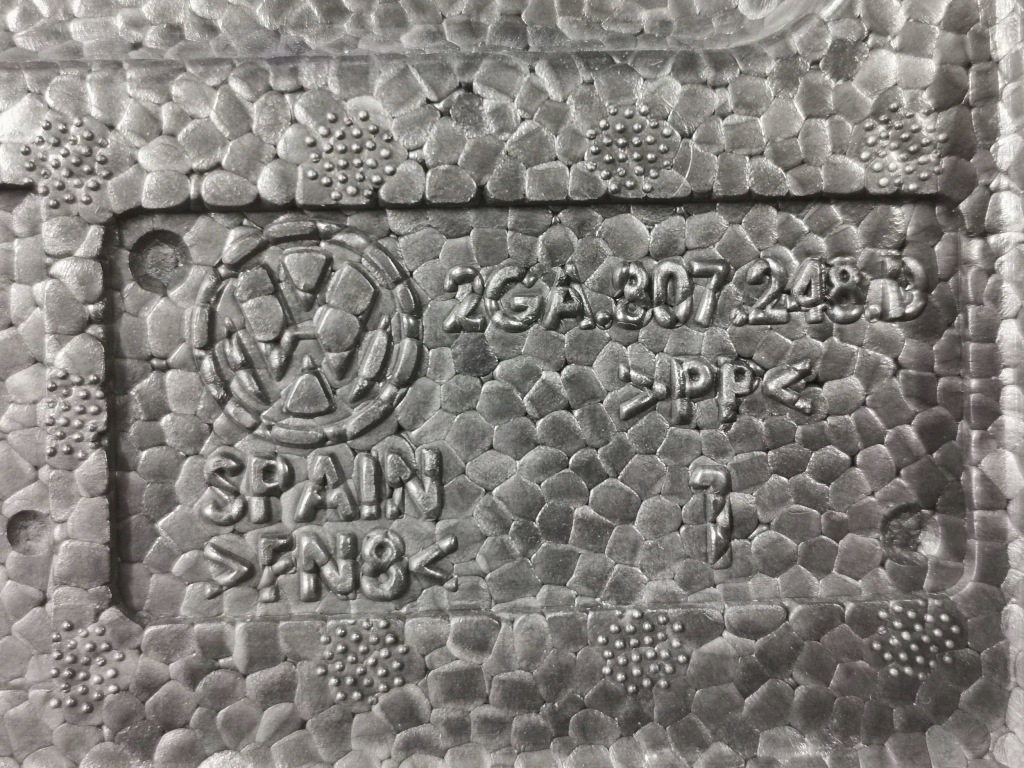 Абсорбер, піна бампера передній volkswagen t-roc рестайлінг  2.193 Оригінал