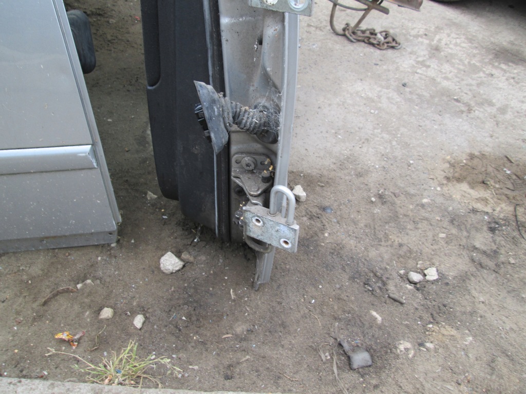 фото №15, Audi a4 b7 дверь s-liwe левый задняя kombi ly7w