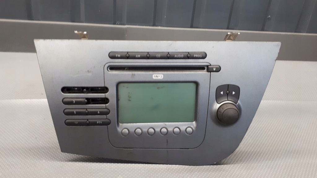 фото №1, 1p1035186n87 радио cd seat leon ii