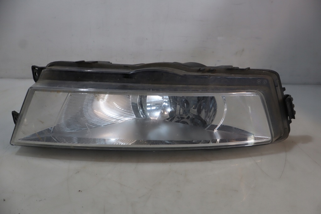 фото №1, Протитуманна фара правий skoda rapid ii