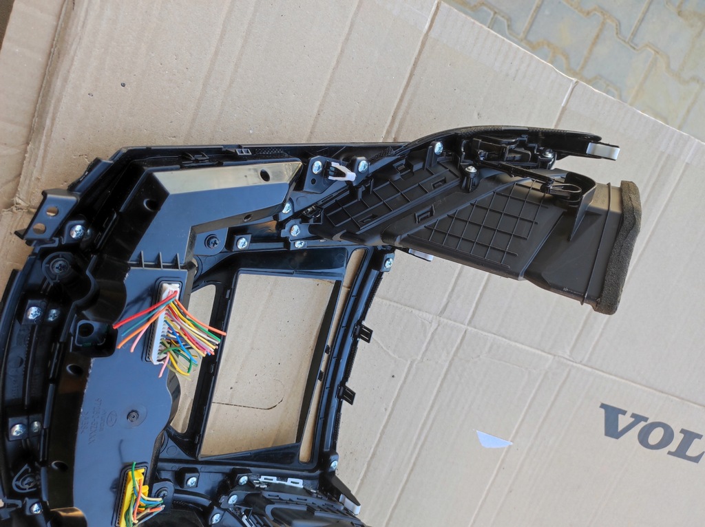 фото №12, Hyundai i40 - радио навигация navi, усилитель, панель набор