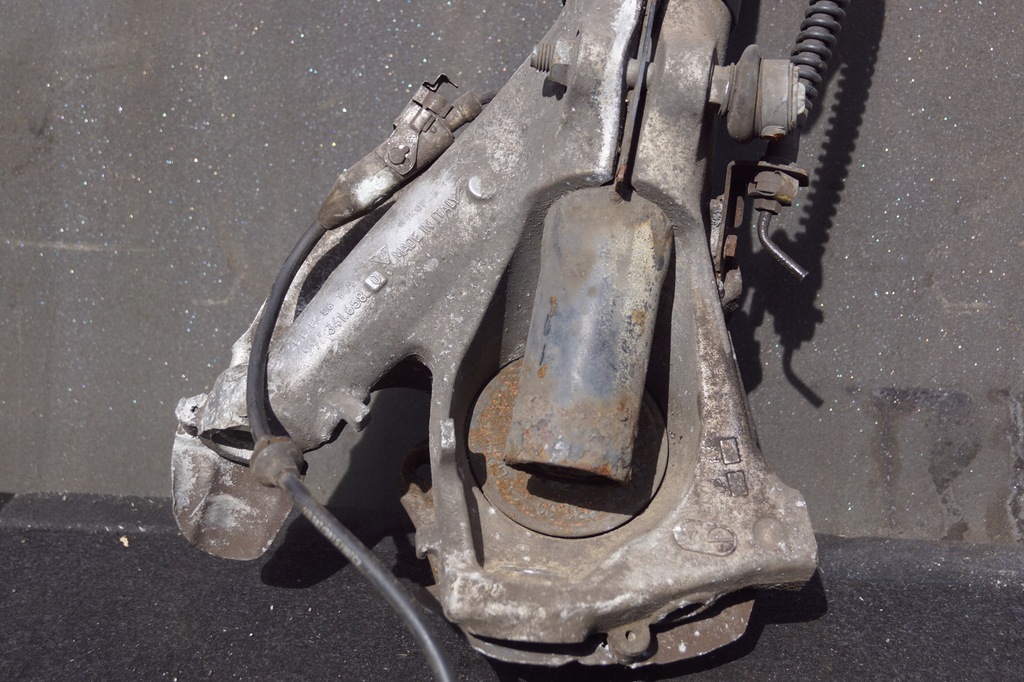 фото №6, Поворотный кулак амортизатор правый перед porsche 911 997