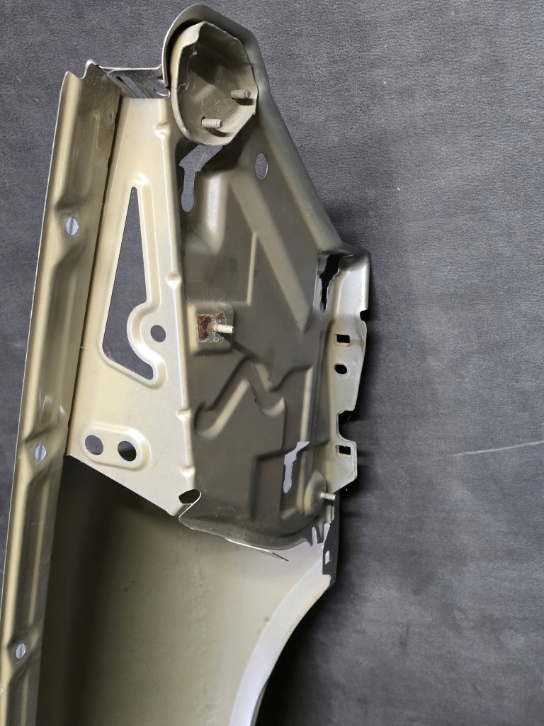 Крыло  левое  перед porsche boxster 987 Цена