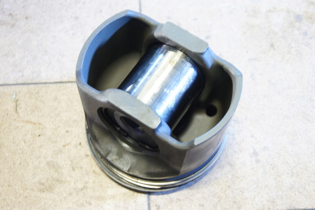 фото №1, Volvo fh4 поршень двигуна