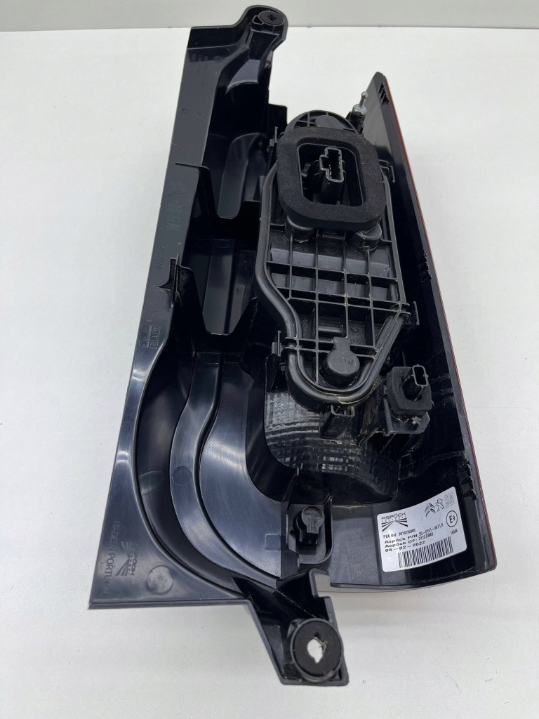 фото №14, Citroen berlingo iv лампа левая задняя 9819235880