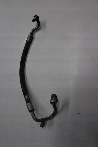 фото №1, Suzuki swift 06 1.5 шланг кондиционера