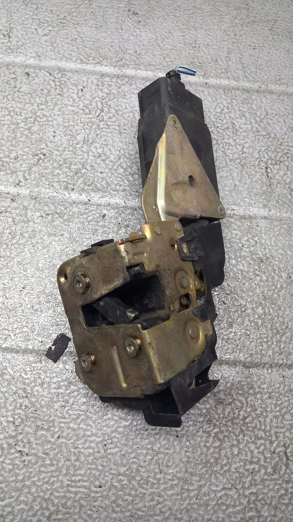 фото №2, Замок правий перед mitsubishi space star 01r 1.9did