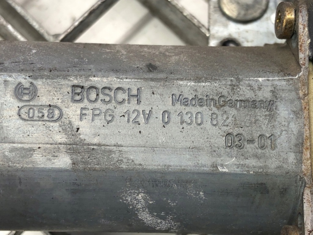 Подъемник стекло левый передок  mercedes w638 130821667 bus 96-03 в Украине
