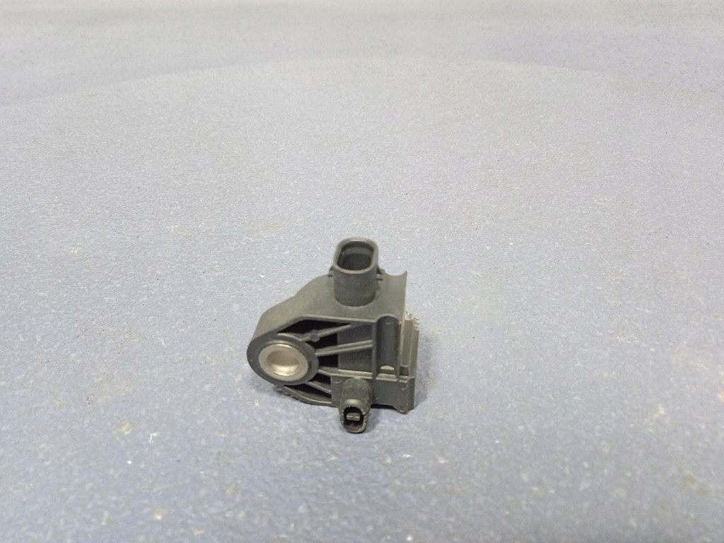 фото №7, Bmw ix1 x1 u11 f40 g01 датчик удара 9496815