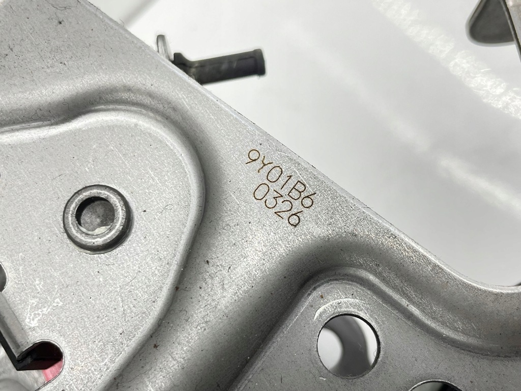 фото №7, Toyota prius prime 2016 рычаг тормоза ручного