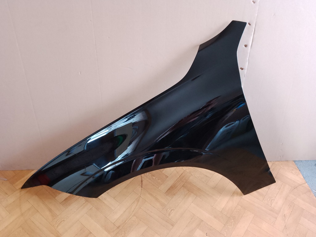 фото №1, Volvo xc60 ii 2017-2023 крыло передний левый